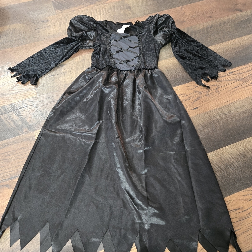 Black Kids Witch Costume Or Vampire